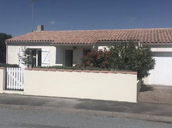 Maison à Louer Annuellement en Vendée : Votre Guide Complet pour Réussir votre Location Longue Durée